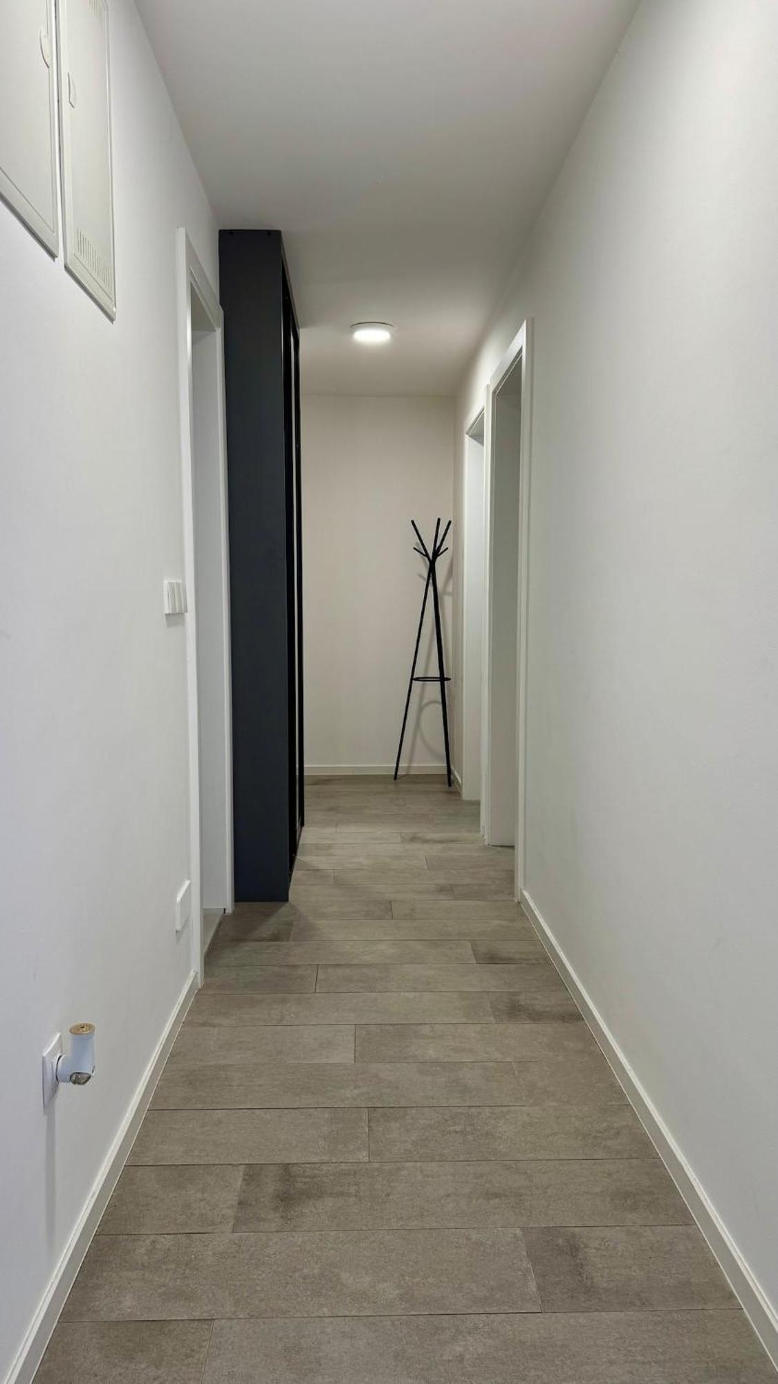 Apartment Lux Waves 2bdr With Private Parking Sarajevo