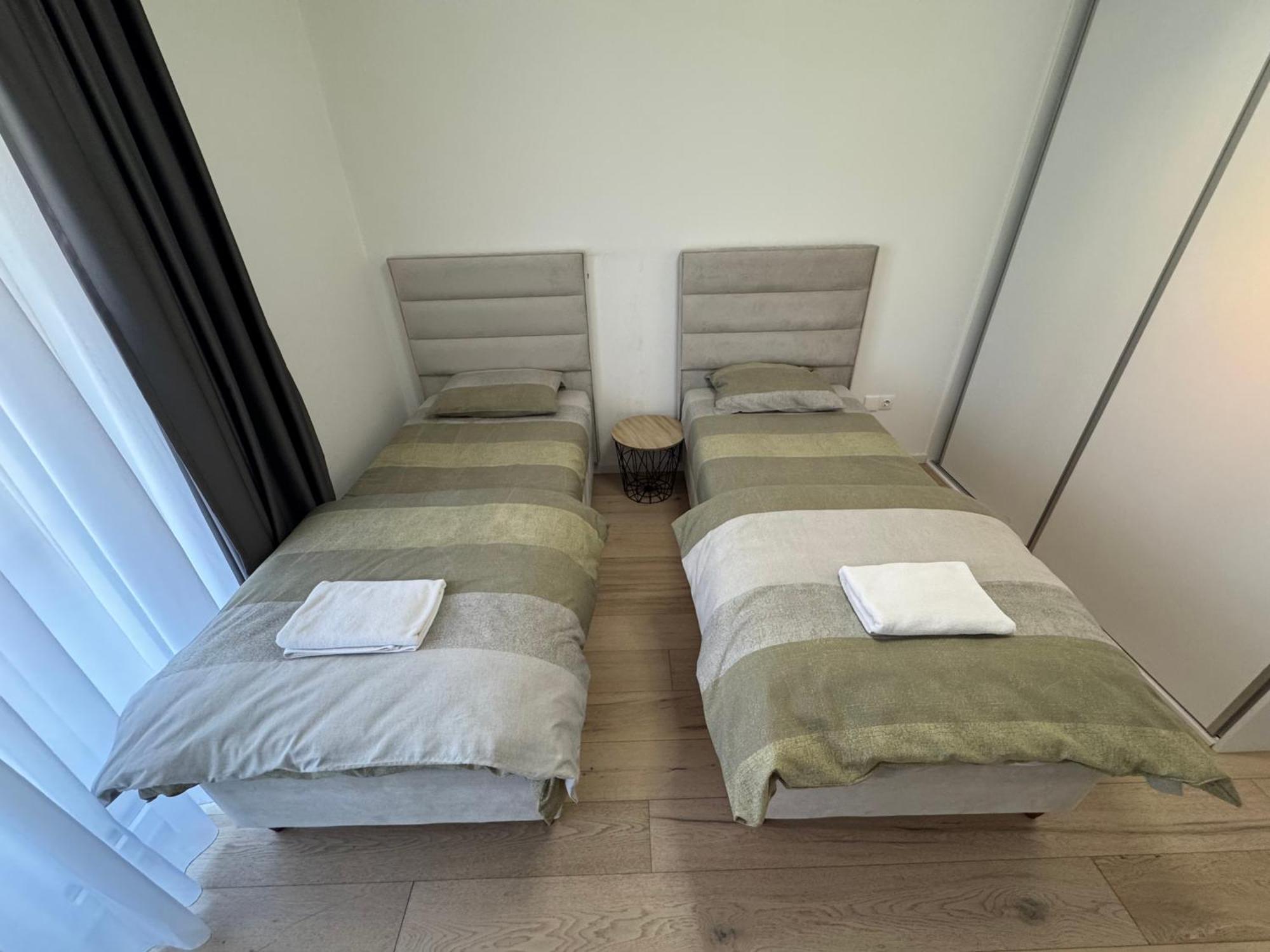 Lux Waves 2bdr With Private Parking Apartment *